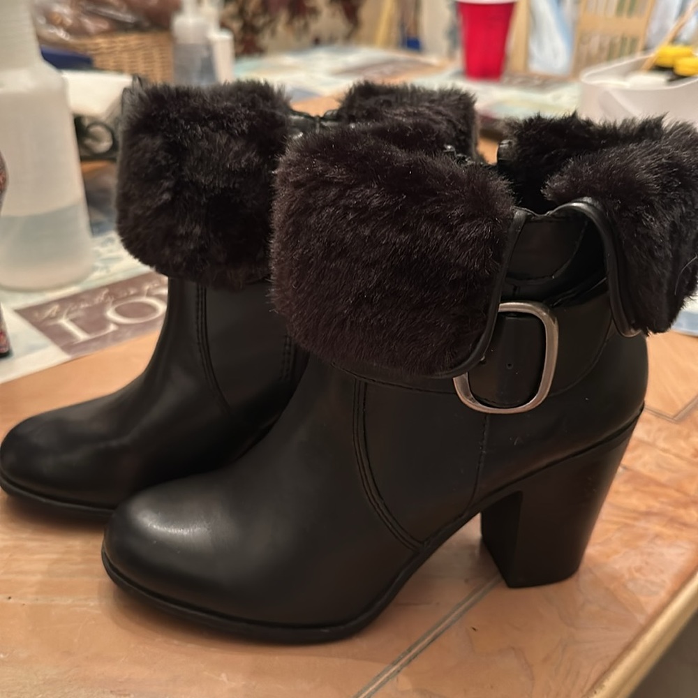 Croft&Barrow Black Heels